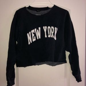Brany Melville Sweatshirt *cropped